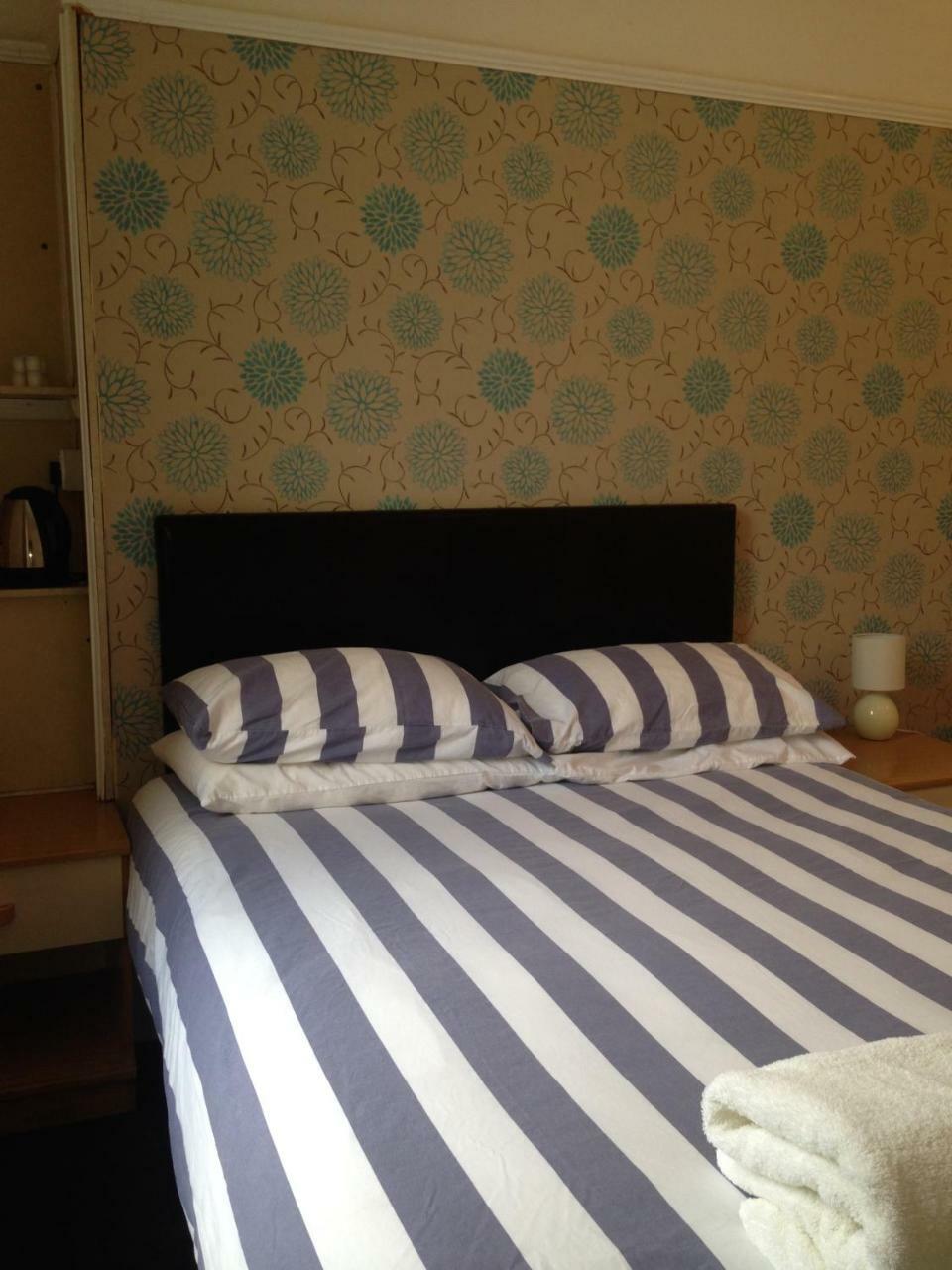 Lifestyle Hotel - Russell Square Brighton Habitación foto