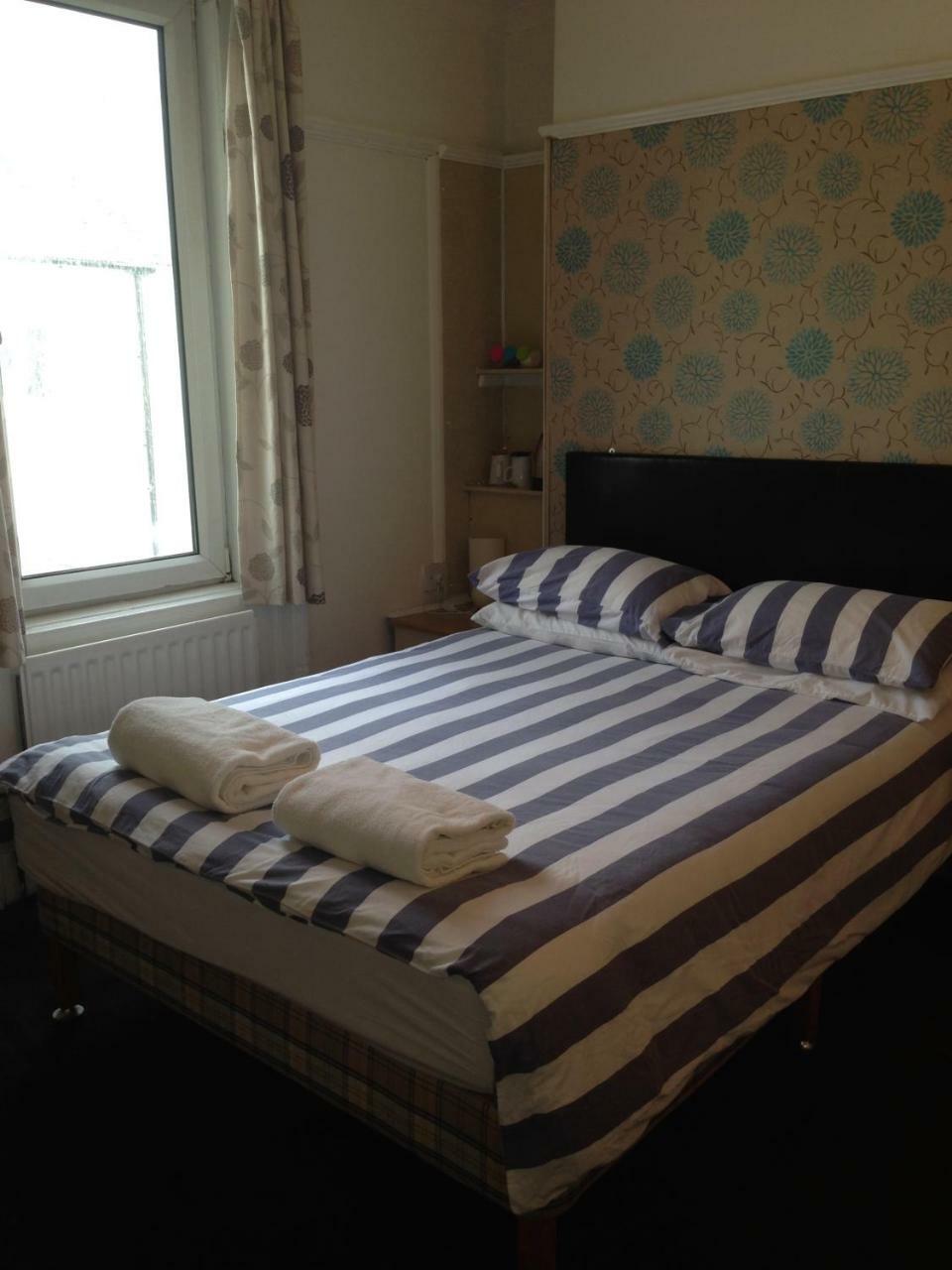 Lifestyle Hotel - Russell Square Brighton Habitación foto