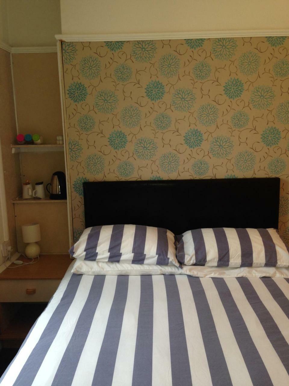 Lifestyle Hotel - Russell Square Brighton Habitación foto
